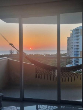 Apartamento amplio con vista al mar en sector Bello Horizonte